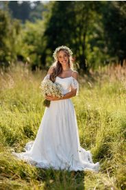 Svatební šaty Nelis – boční pohled