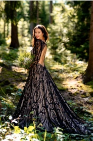 Svatební šaty Noir Aliya MiaBella