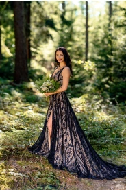 Svatební šaty Noir Aliya – přední pohled