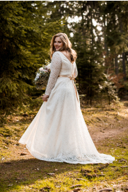 Svatební šaty pro plnoštíhlé Celokrajkové šaty Adele PLUS, vel. 44 – celkový vzhled