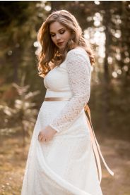 Svatební šaty pro plnoštíhlé Celokrajkové šaty Adele PLUS, vel. 44 – detail materiálu