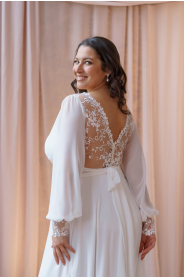 plus size svatební šaty s dlouhými rukávy