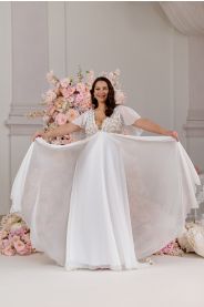 Svatební šaty pro plnoštíhlé Simi Plus – boční pohled