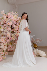 lehounké šifonové plus size šaty s rukávky