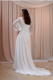 minimalistické plus size šaty s dlouhými rukávy