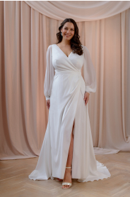 minimalistické plus size šaty s dlouhými rukávy