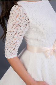 Celokrajkové svatební šaty ADELE s rukávy – přední pohled