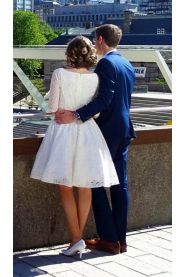 Celokrajkové svatební šaty ADELE s rukávy – silueta modelu