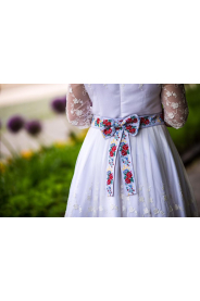 folklorni_svatebni_saty