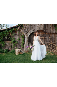 Svatebni saty s bavlnene krajky s hlubokym vystrihem