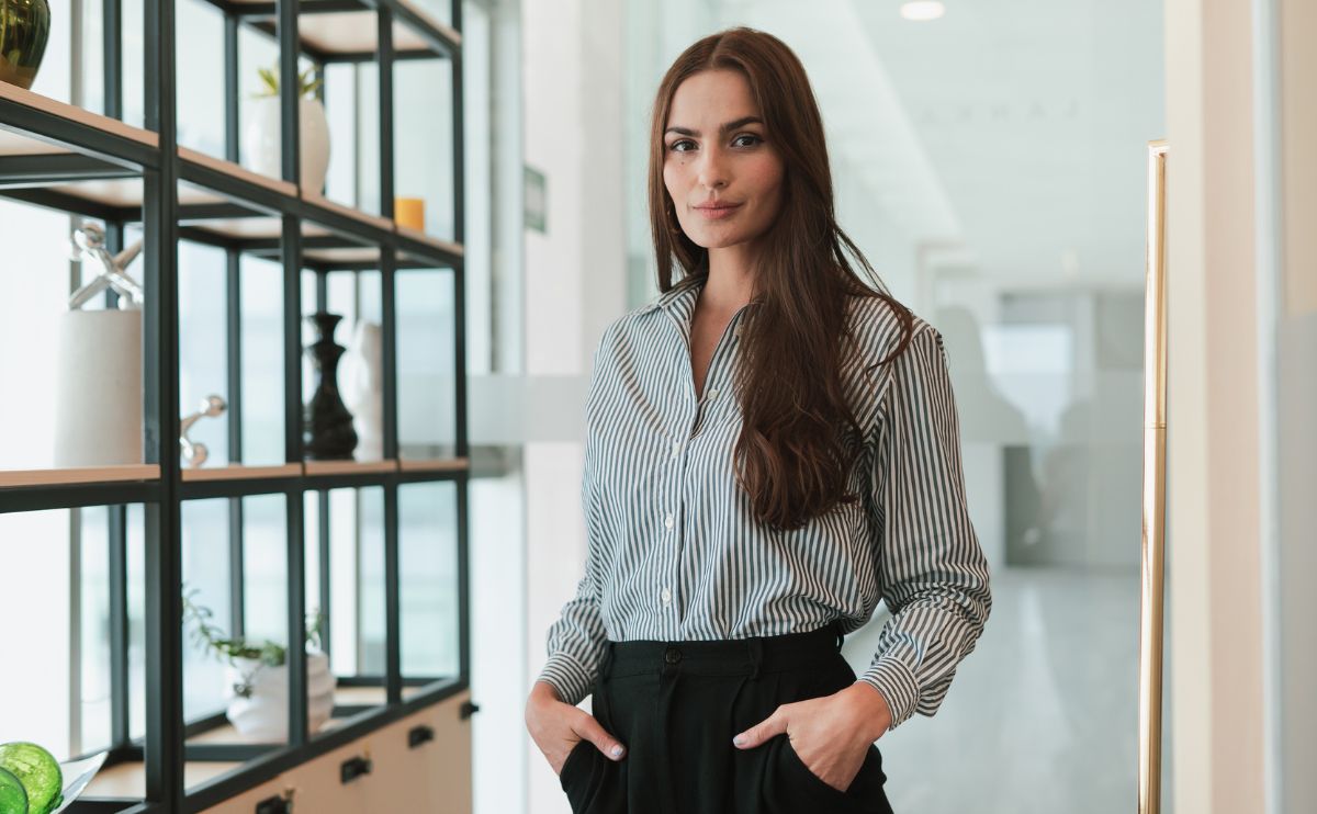 Šaty s dlouhým rukávem - jarní klasika do kanceláře