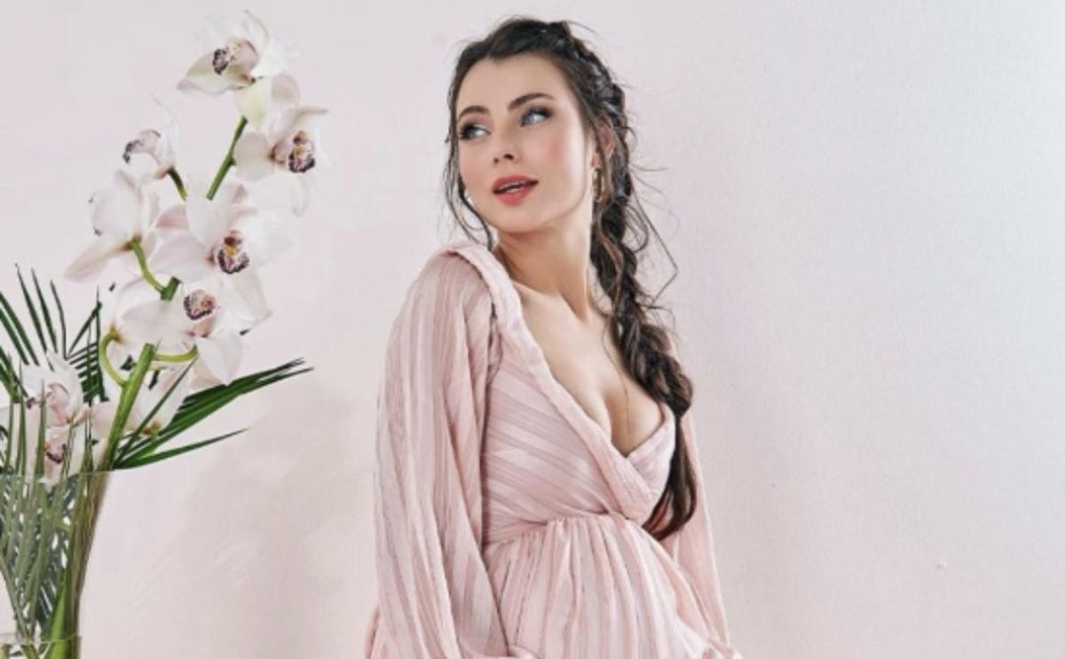 Elegance na druhou: Společenské šaty pro těhotné