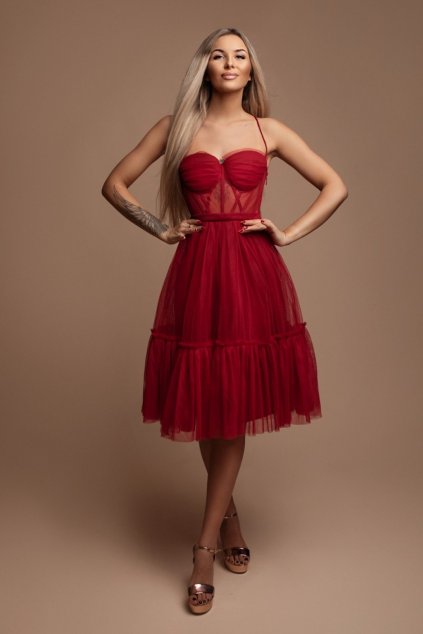 Červené tylové midi šaty (Velikost L)