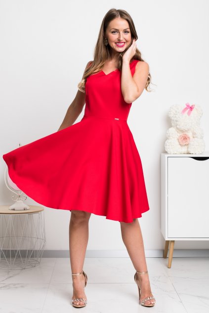 Červené krátke šaty s áčkovou sukňou (Velikost L)