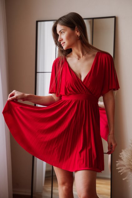 Červené krátke šaty s voľnými rukávmi (Velikost L)