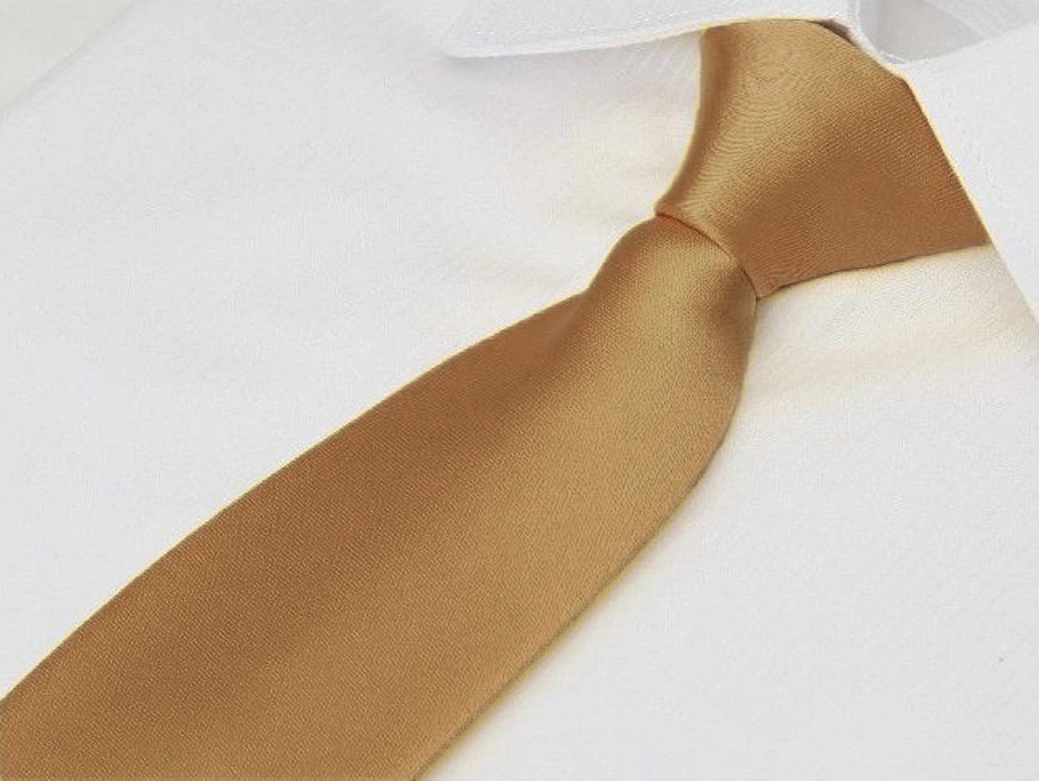 Tmavě zlatá kravata