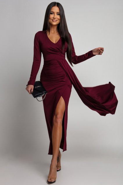 Bordové priliehavé šaty s rozparkom (Méret UNI)