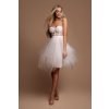 Biele krátke šaty s tylovou sukňou a flitrami (Méret L)