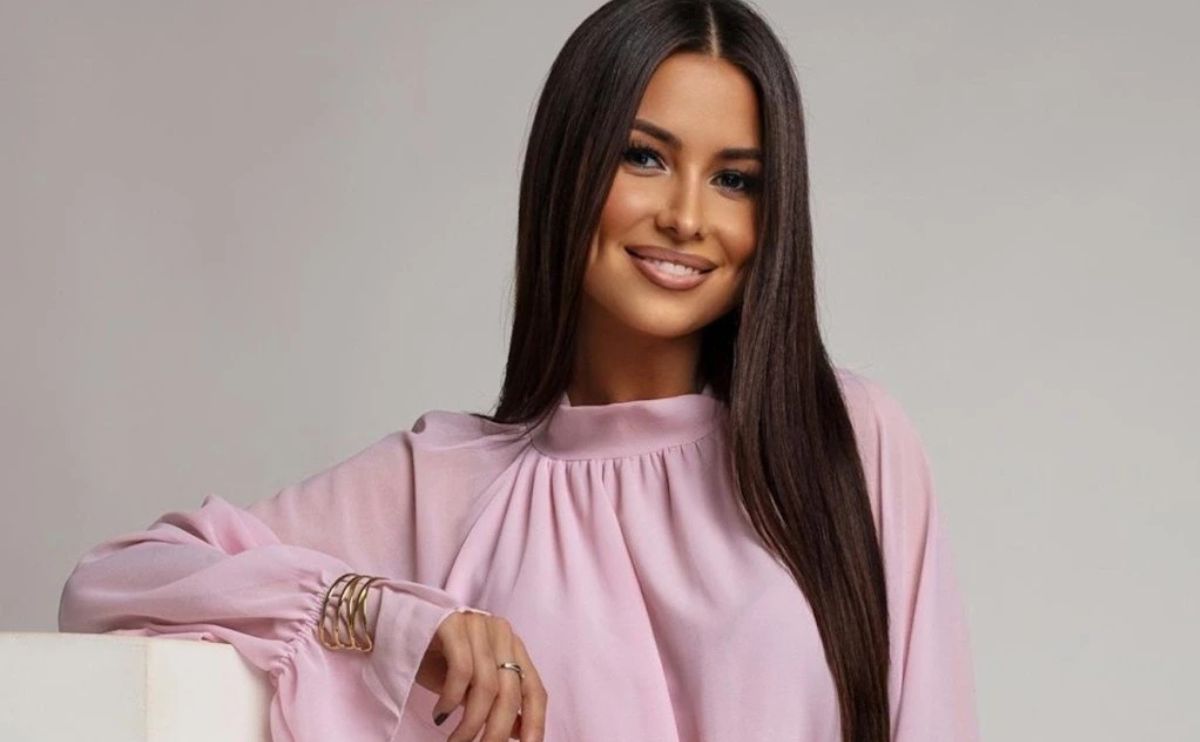 Šaty na prvé jarné dni: čo nosiť, keď je ešte chladno