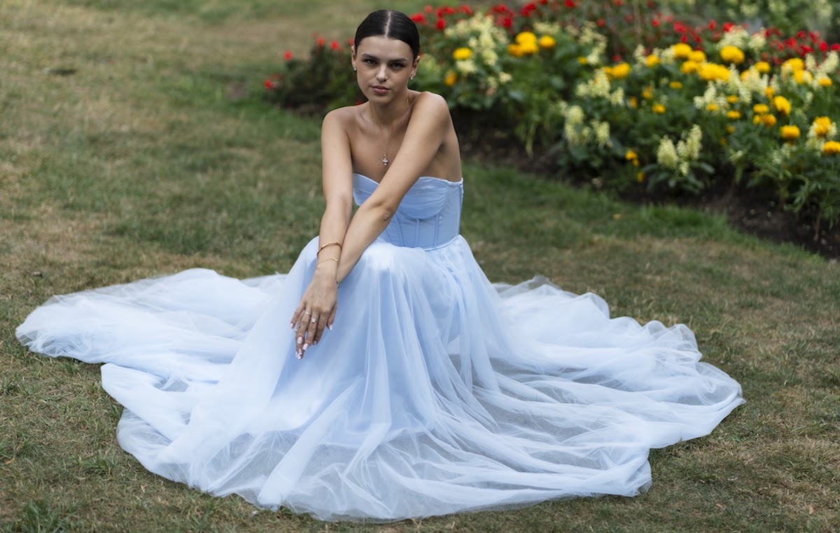 Nosia sa ešte tylové šaty?