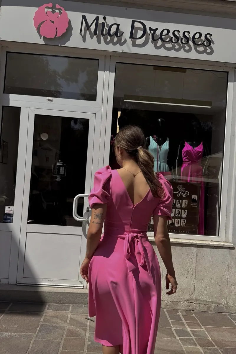 Vchod do predajne Mia Dresses na Hlavnej ulici v Košiciach