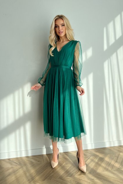 Smaragdové tylové midi šaty s jemnými flitrami