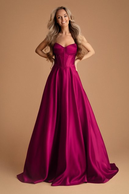 Cyklámenové spoločenské šaty