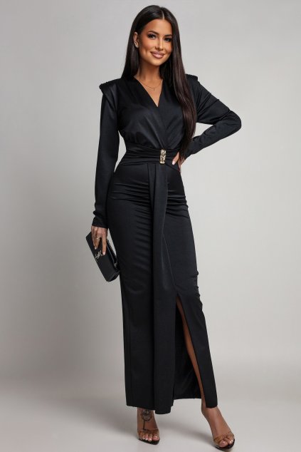 Čierne priliehavé šaty s hlbokým výstrihom