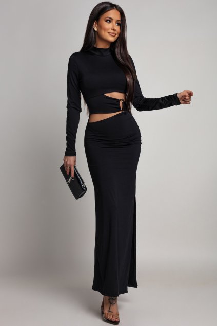 Čierne priliehavé šaty s výrezmi
