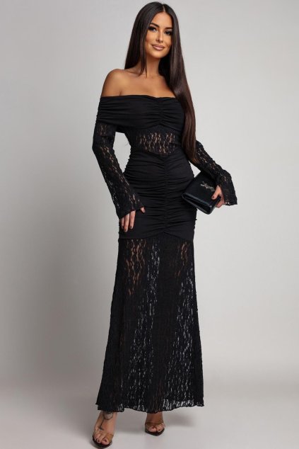 Čierne priliehavé šaty s čipkou
