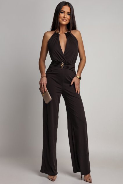 Hnedý overal s kovovými aplikáciami