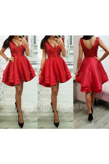 Červené asymetrické šaty s flitrami