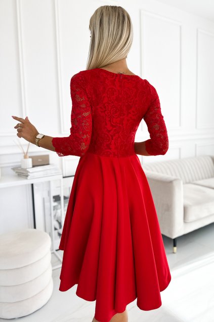 Červené asymetrické šaty s čipkou