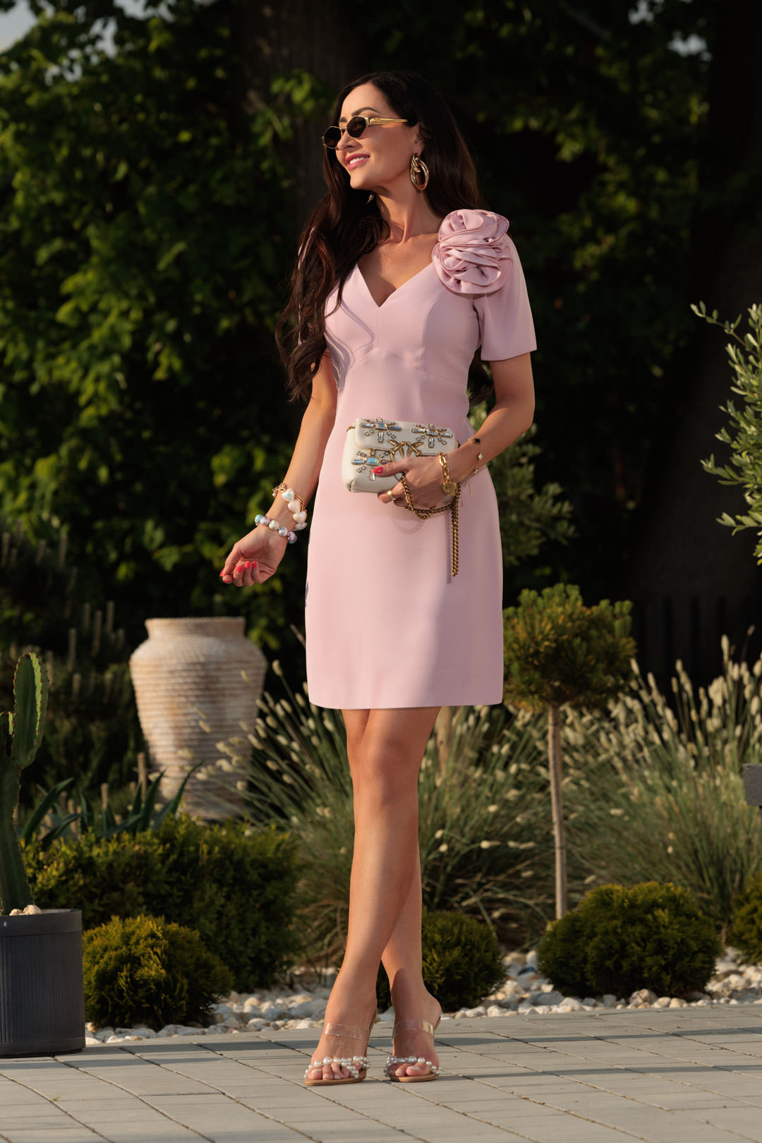 Elizabeth Collection Staroružové krátke šaty s ružami Veľkosť: XS