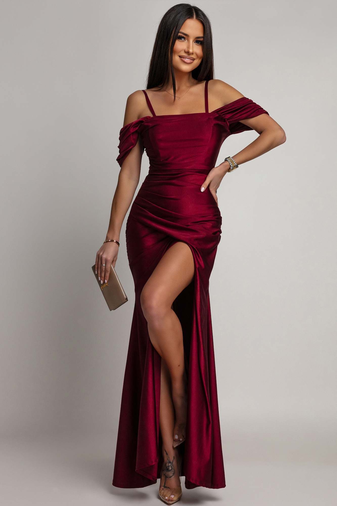 Azzurra Bordové priliehavé šaty s rozparkom Veľkosť: UNI