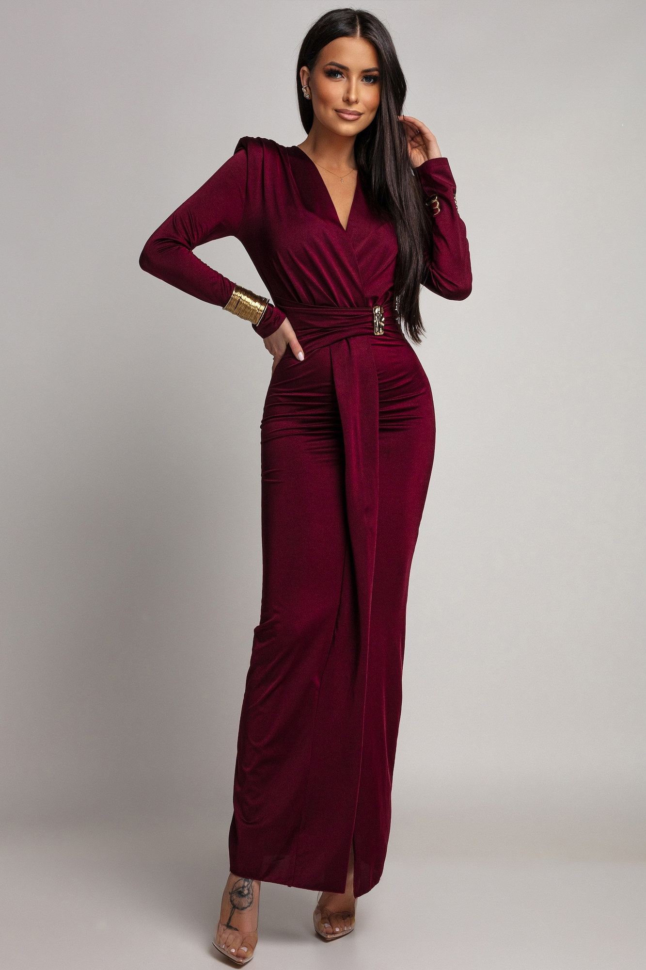 Azzurra Bordové priliehavé šaty s hlbokým výstrihom Veľkosť: UNI