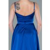 Modré saténové šaty na ramienka