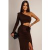 Hnedé priliehavé šaty s výrezom