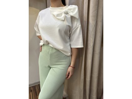 B6C9F63D 65FD 47EA B787 D973EB3E1BDC