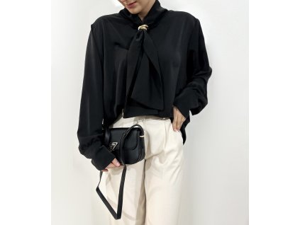 C76058A0 BE17 40A9 AFB9 19BBA711B6B1