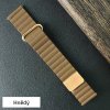 Prémiový kožený magnetický loop na Apple Watch - Hnedý