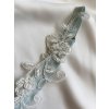 Jemný krajkový svatební podvazek