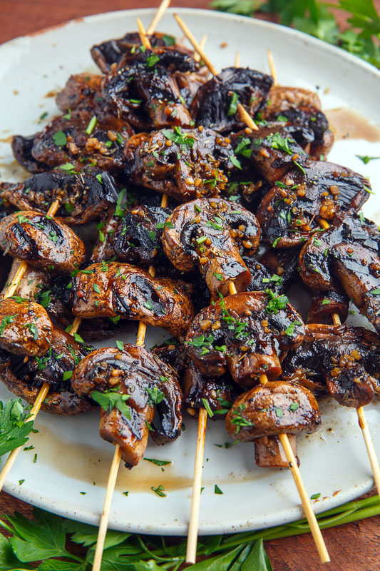 BalsamicGarlicGrilledMushroomSkewers8001154