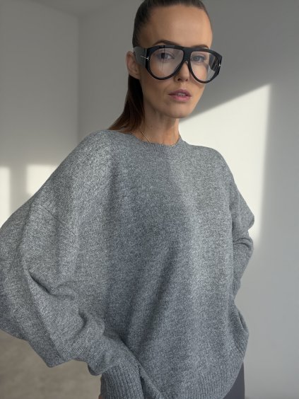 Sweter oversize