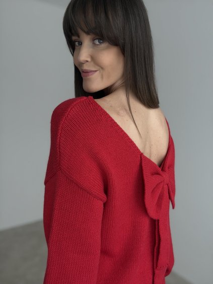 Sweater with a bow