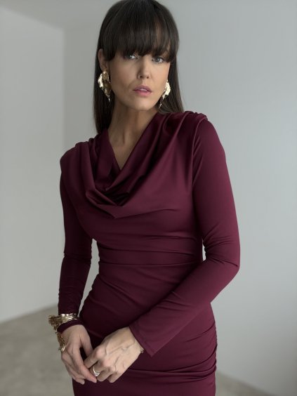 Dress with shoulder pads