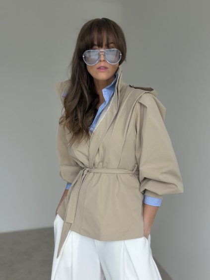 Short trench coat