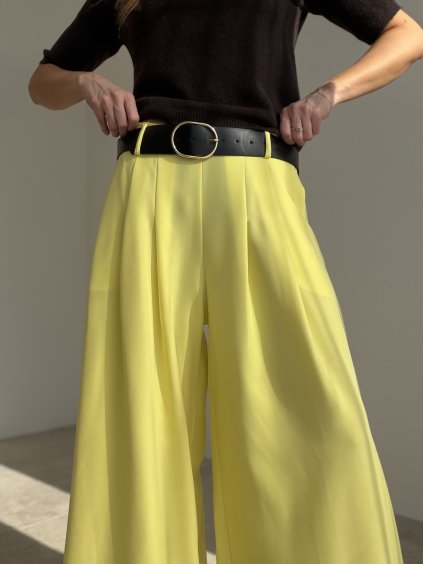 Wide-leg trousers