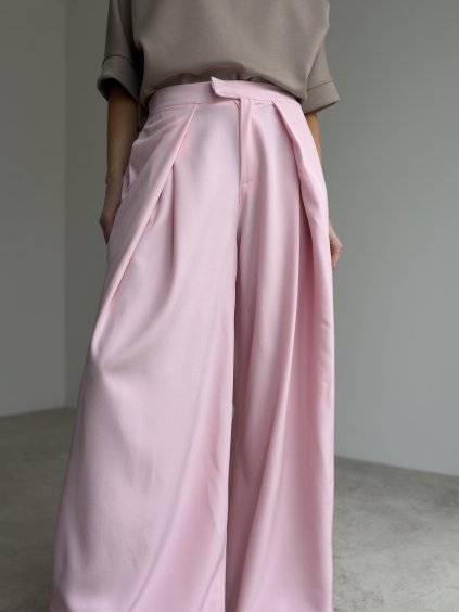Wide-leg pants