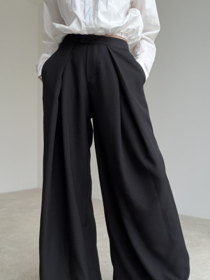 Wide-leg pants